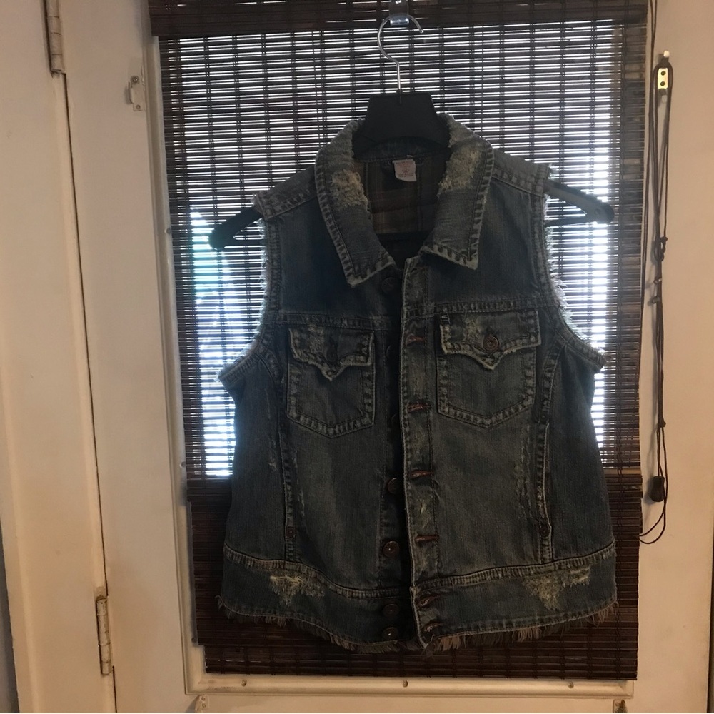 Silver Jeans Co Beconi Denim Vest Distressed Plaid Grunge Y2K Western Cowgirl
